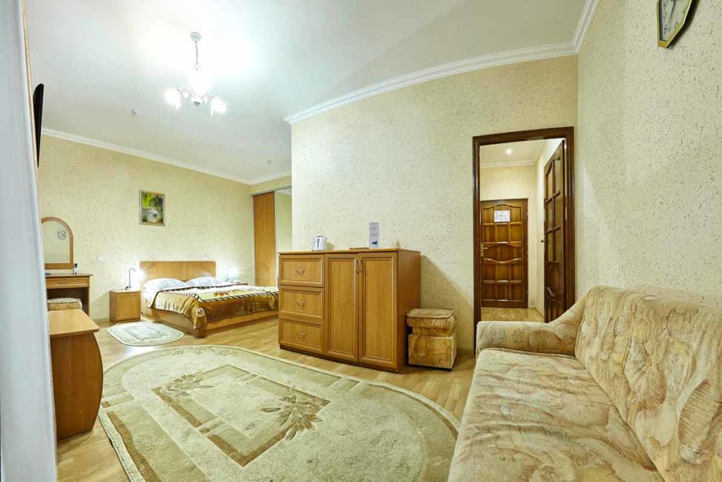Semi-Suite